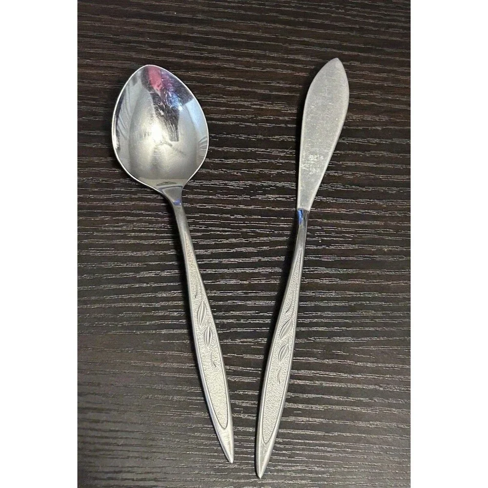 2 Vtg Oneida Royal Harvest Stainless Teaspoon & Butter Spreader Flatware Lot